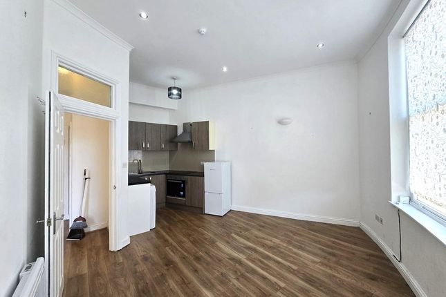 6, Stoke Newington Road , London photo 2