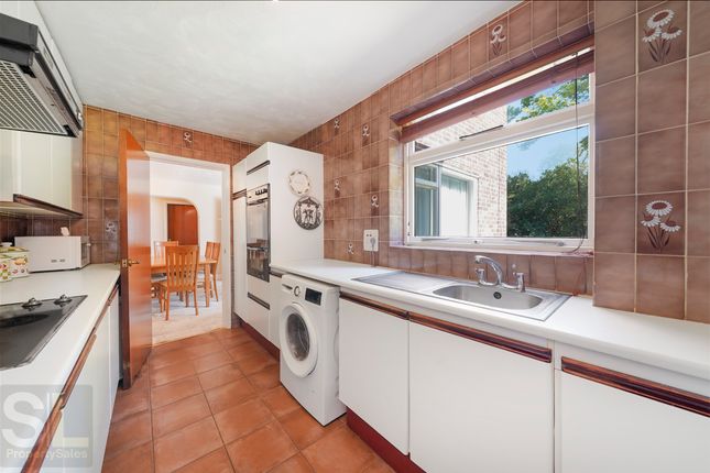 Flat 8, Pinner photo 4