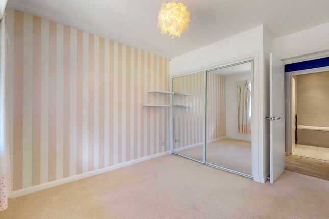 Flat for sale in Maxton Grove, Glasgow
