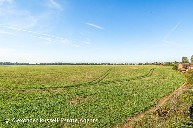 Crofton Road, Westgate-on-sea photo 3