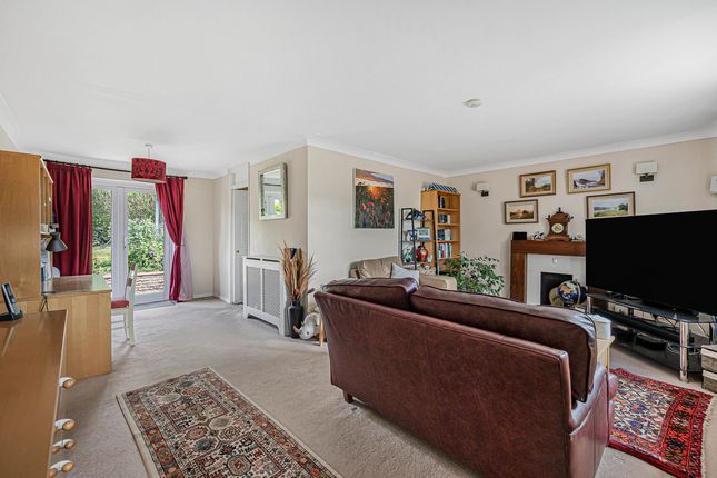 76, Broadwater Road, Reading photo 4