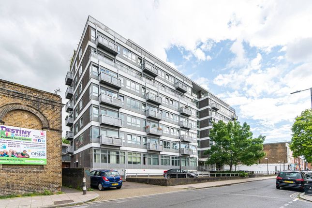 Thumbnail Flat to rent in New Park Road, Brixton, London