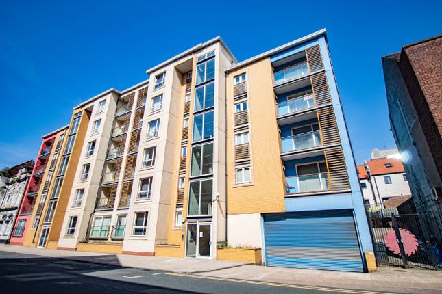 Thumbnail Flat to rent in Dock Street, Hull
