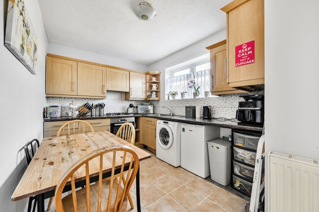 78, Fortin Way, South Ockendon photo 4