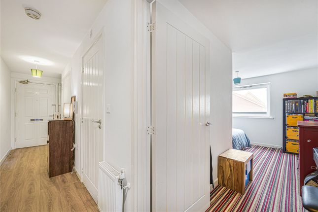 Flat 5, Kirby Heights, 27, Fourier Grove, Kent photo 4