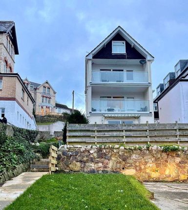 Thumbnail Flat to rent in Torrs Park, Ilfracombe