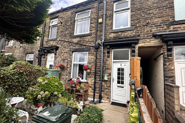 2-bed house on 5, Higher Intake Road, Bradford, £65,000