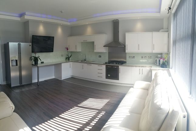 3a Ladybarn Lane, Manchester photo 3