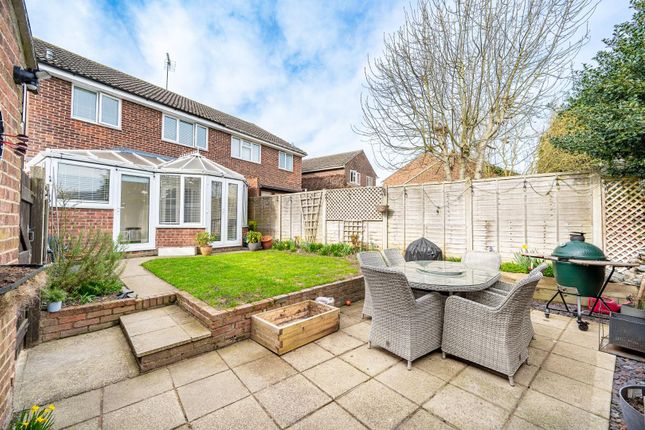 62, Rayfield Close, Dunmow photo 4