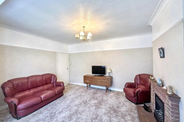 57, St. Andrews Road, Coulsdon photo 3