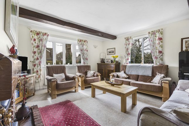 Langtang, Berry Lane, Wantage photo 4