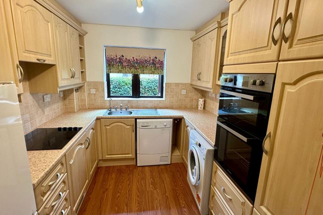 2, Brook Farm Court, Hereford photo 5