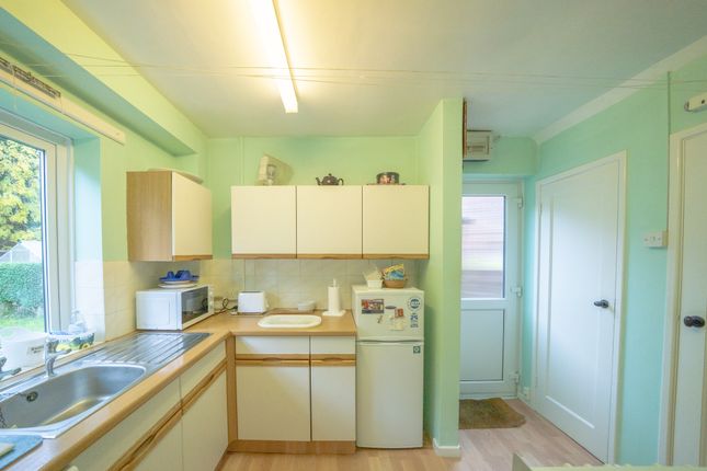 7 Buxton Close, Cromer photo 4