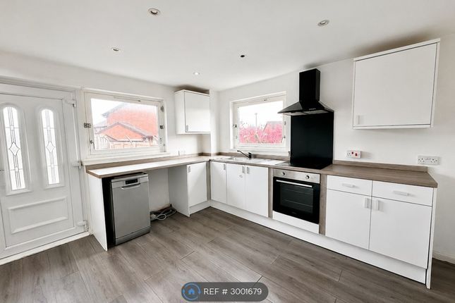 St James Place, Stevenston photo 3