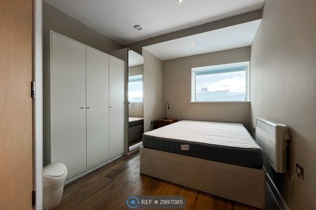 Flat, Albion Street, Leeds photo 5