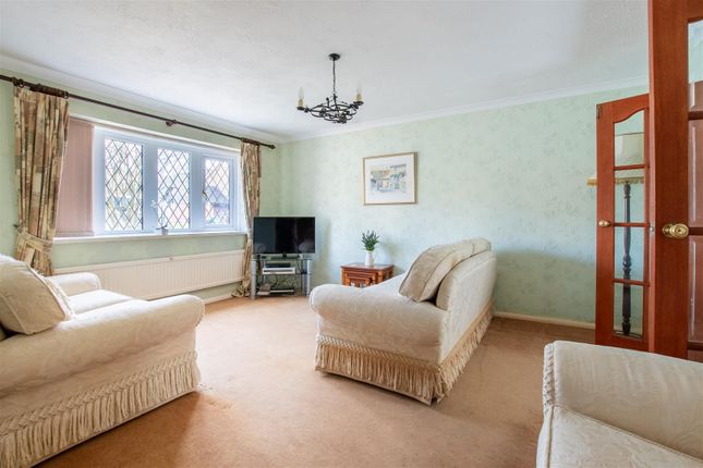 49, Ludlow Close, Bristol photo 2
