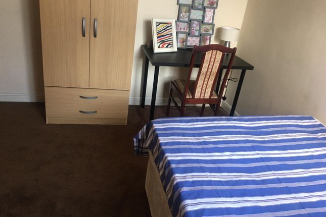 Thumbnail Room to rent in Prince George Rd, Stoke Newington, London, Dalston / Islington