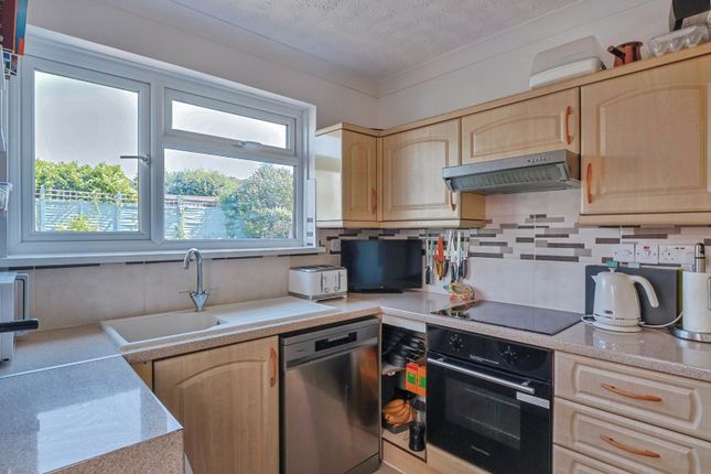 6, Birchwood Road, Dorset photo 4