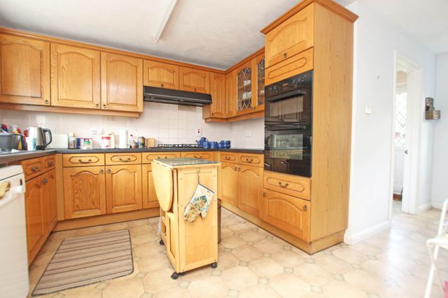 7, Rectory Close, Eastbourne photo 3