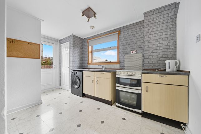 2, Pitfairn Road, Clackmannanshire photo 5
