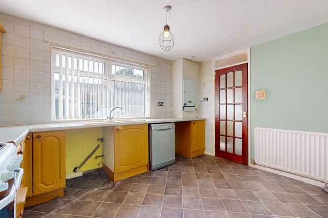 7 Heworth Court, South Shields, Tyne and Wear photo 4