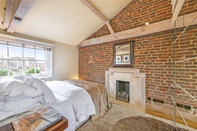 Thumbnail Flat to rent in Hyde Park Square, Hyde Park