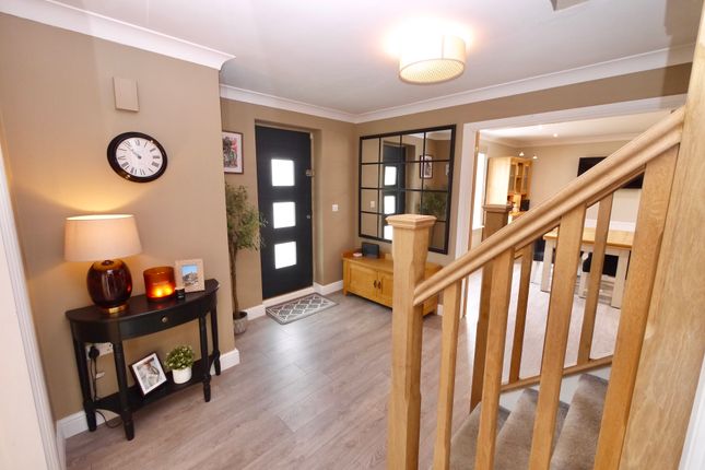 18, Crackle Hill, Doncaster photo 4