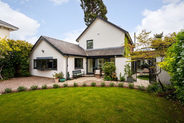 17 Pittville Crescent, Cheltenham photo 4