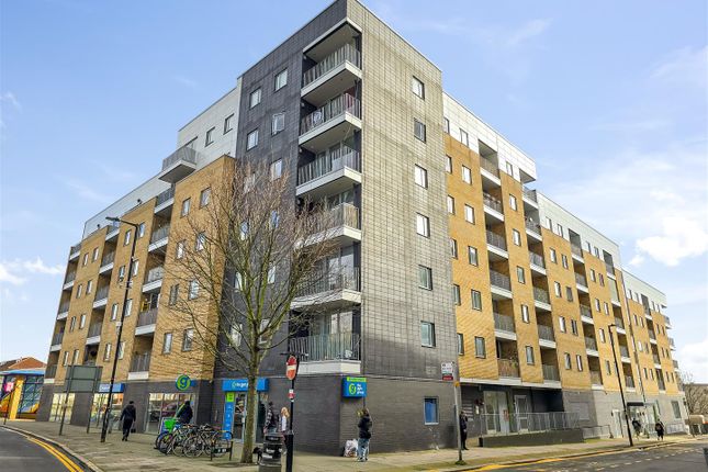 Flat for sale in Redvers Road, London