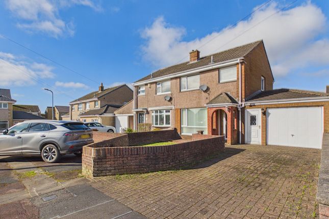 3-bed house on 8 Eskdale Close, Cleator Moor, £190,000