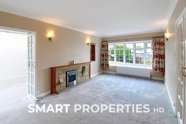 15, Delves Wood Road, Huddersfield photo 5