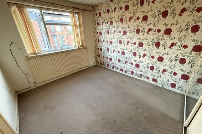 Flat H, 9, Kings Road, St. Helens photo 3