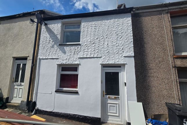 Thumbnail Flat for sale in 52 Cardiff Road, Troedyrhiw, Merthyr Tydfil, Mid Glamorgan