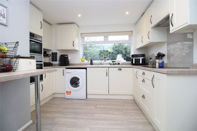 11, Woodlands Close, Bransgore photo 2