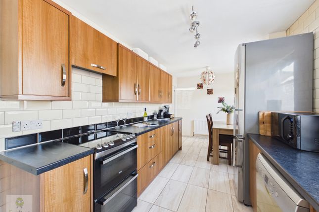 84, Sedge Crescent, Chatham photo 4