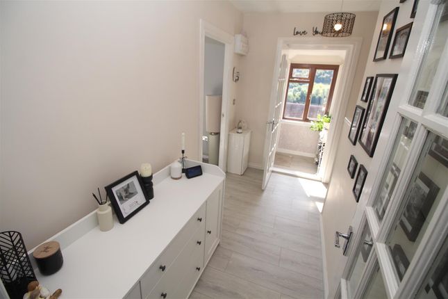 34, Braeside Road, Greenock photo 4