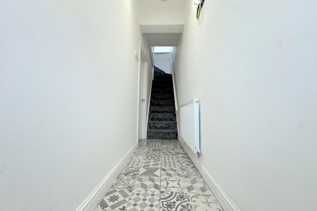 13 Francis Street, Tonypandy photo 5
