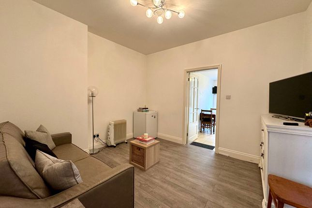6 Victoria Street, Jersey photo 2