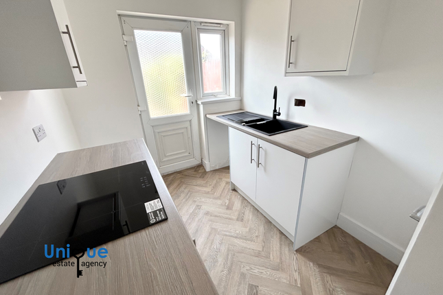 11, Westfield Avenue, Fleetwood photo 3