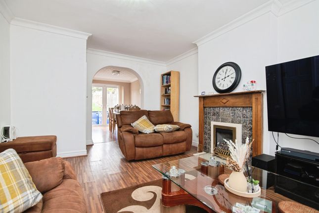 24, Hallchurch Road, Dudley photo 4