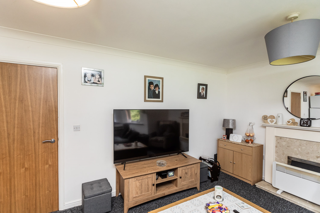 4, Bellmer Close, Barnsley photo 4