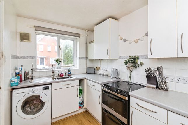 9, Dorley Dale, Lowestoft photo 4