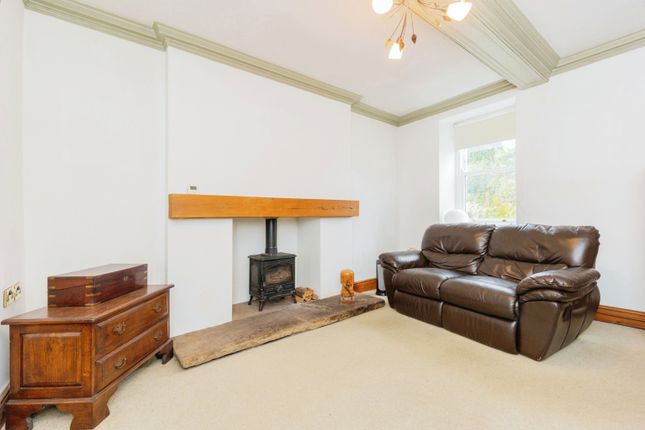5, Hadfield Cross, Glossop photo 4