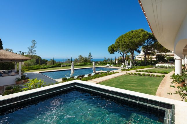Villa for sale in C. Sierra Nevada, 64, 29602 Marbella, Málaga, Spain