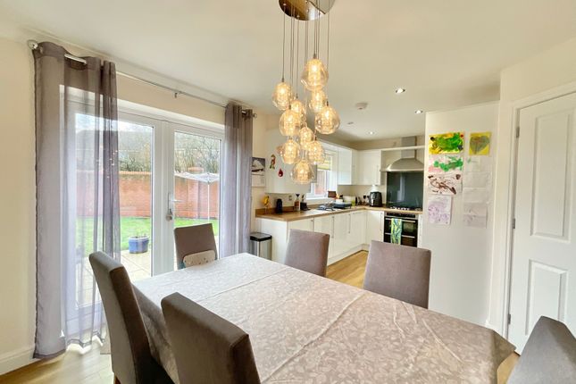 19 Williams Drive, Crewe photo 3