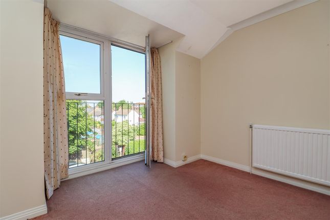 17, Tulip Court, North Parade, Horsham photo 3