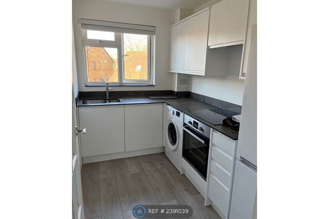 Milford Close, Marshalswick, St. Albans photo 2