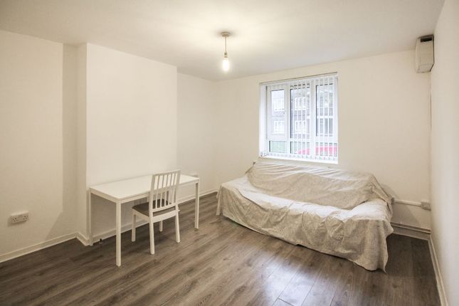 Thumbnail Flat to rent in Meredith House, London