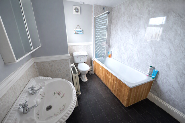 3, Standish Street, South Moor photo 5