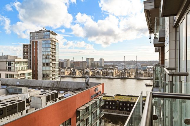 Flat 139, London photo 4